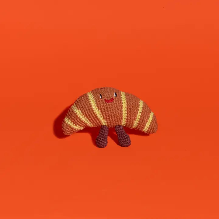 COTTON CROCHET CROISSANT DOG TOY