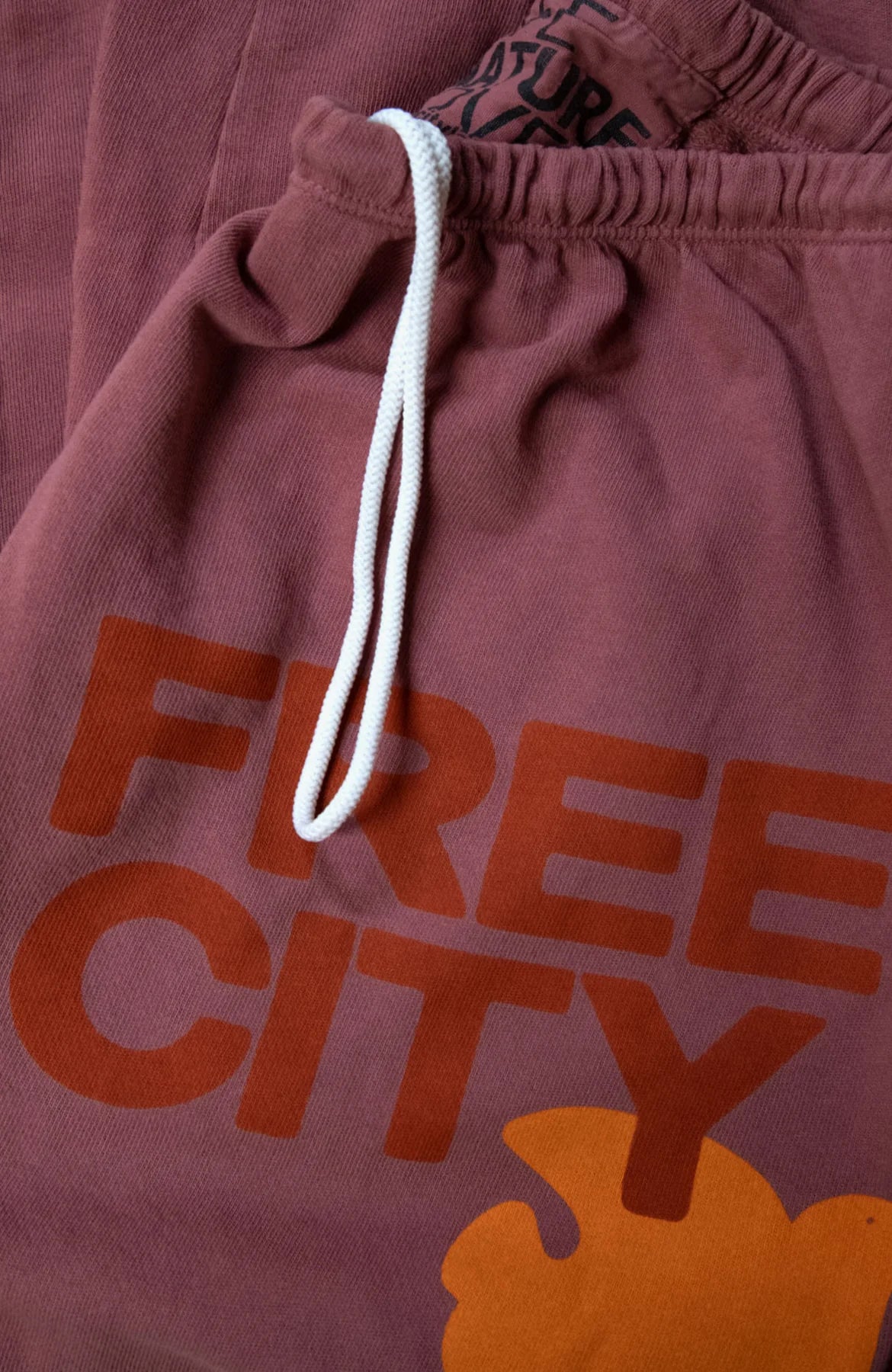 FREECITY LARGE SWEATPANT - HUNKYDORY