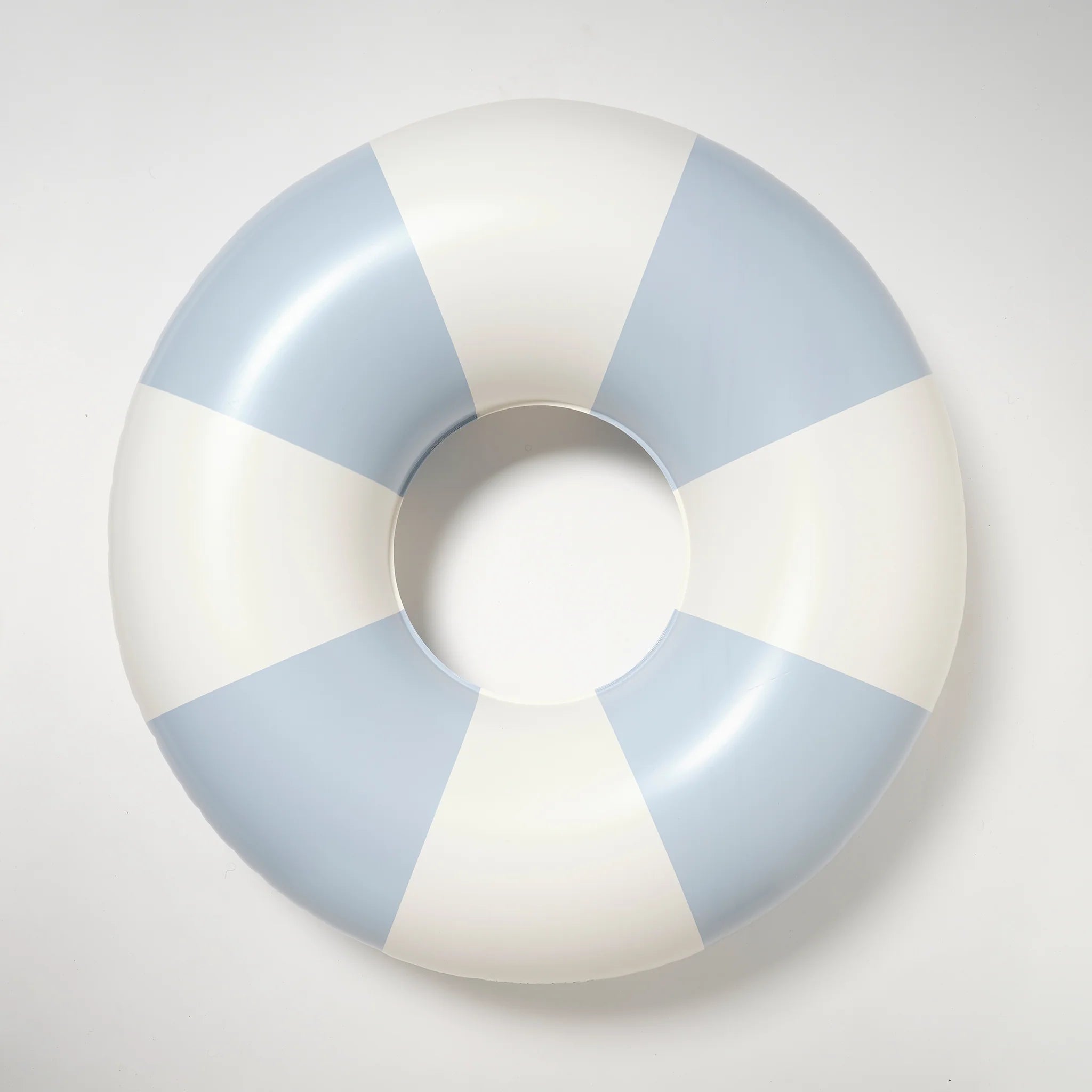 EGG BLUE LAZY DAYS DUCK TUBE POOL RING